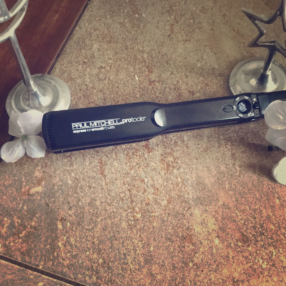 Paul Mitchell pro tools straightener